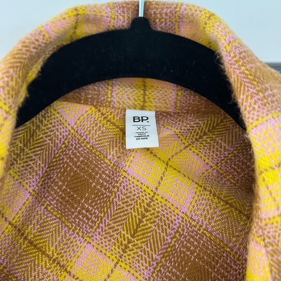 Yellow Plaid Shacket BP - XS - Picture 3 of 3